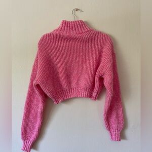 Cropped pink sweater